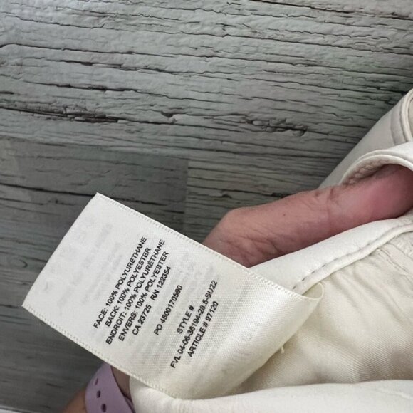 Wilfred Rebel Pant Faux Vegan Leather Aritzia Size 2 cream - Picture 9 of 10